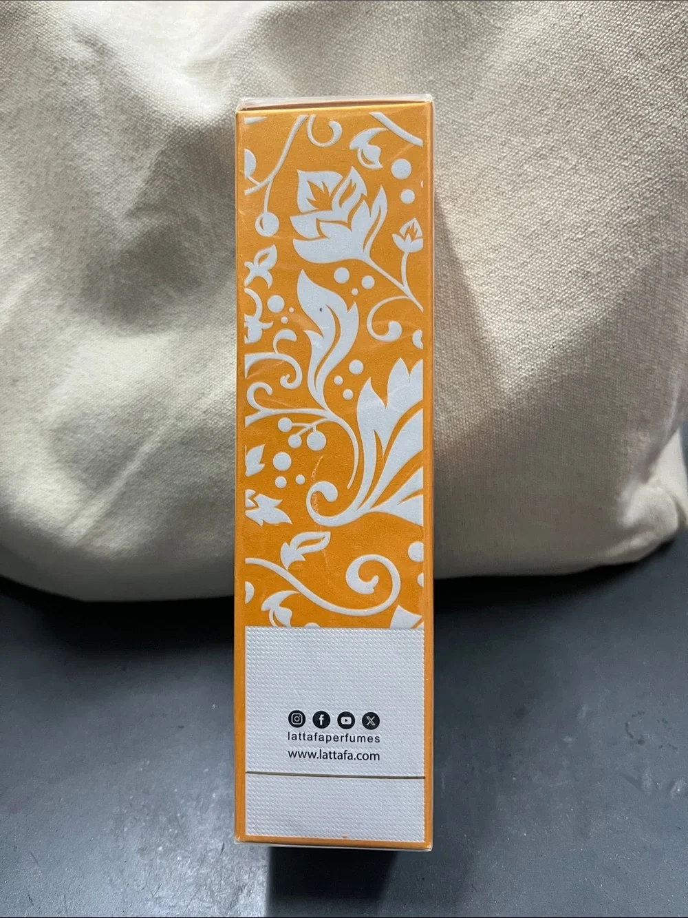 NIB Lattafa Yara Tous All Over Spray - Orange & White 150ml 5.07fl oz